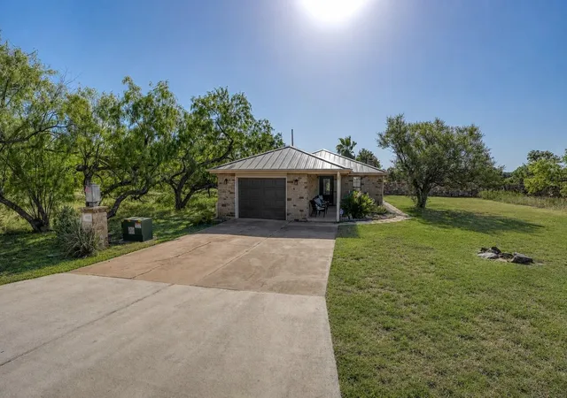 Homes for sale in Horseshoe Bay, TX | 603 Sun Ray, Horseshoe Bay, TX 78657 | MLS# 1346658