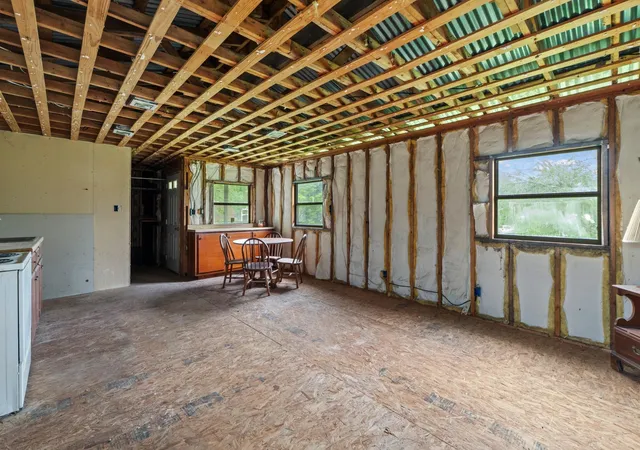 4th image of 429 Hidden Shores Lp Rd, Smithville, TX 78957 | MLS# 8191322