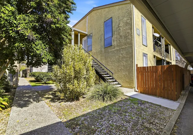 2nd image of 3678 Hidden Dr #1702, San Antonio, TX 78217 | MLS# 6429999