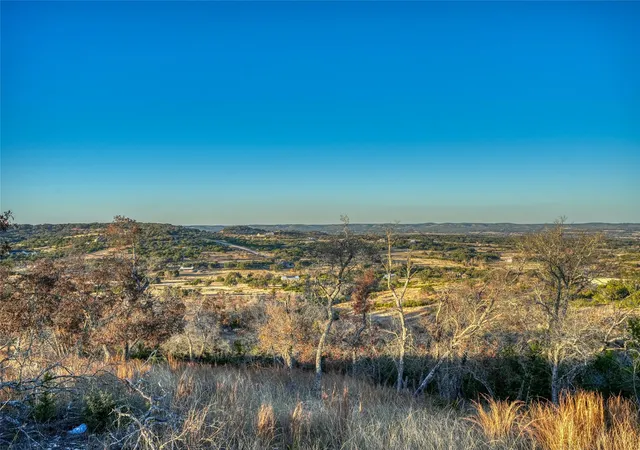 3rd image of 137 Falling Oak Dr Dr, Blanco, TX 78606 | MLS# 4264409