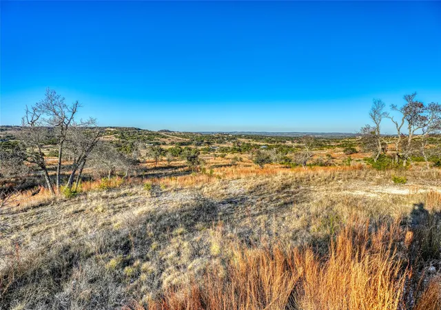 4th image of 136 & 137 Falling Oak Dr, Blanco, TX 78606 | MLS# 8338612