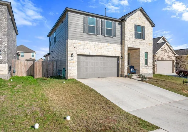 Homes for sale in Lockhart, TX | 218 Summit Dr, Lockhart, TX 78644 | MLS# 8748754