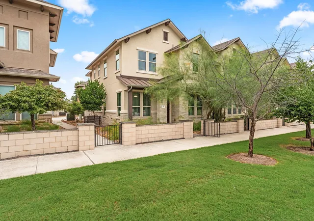 2nd image of 6814 E Riverside Dr #21, Austin, TX 78741 | MLS# 2387067