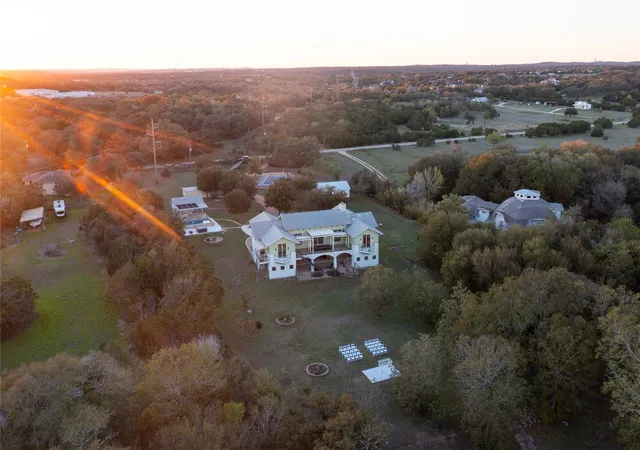 4th image of 609 S Creekwood Dr, Driftwood, TX 78619 | MLS# 6715619