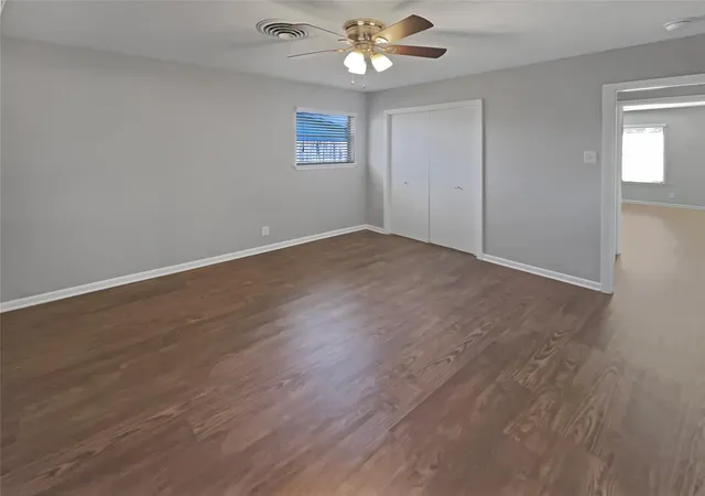 Photo 3 of Single family home for sale at 1105 E 17th Street, Georgetown, TX 78626 | MLS# 3366157 | Listing updated on 2026-10-01