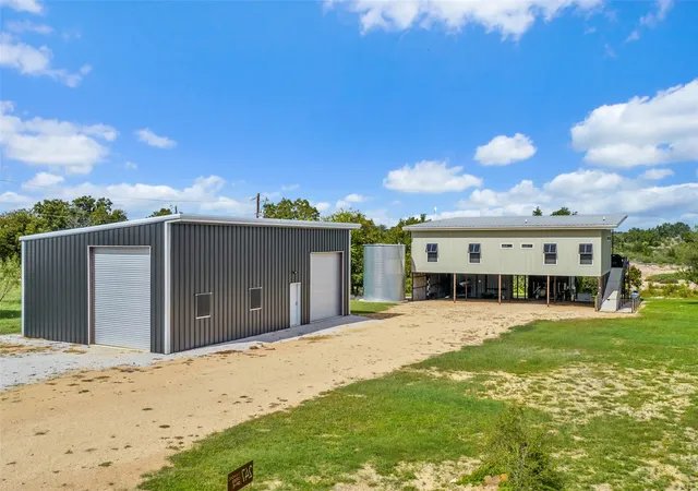 Single family home for sale at 247 Diamond Cross Dr, Llano, TX 78643 | MLS# 5653320