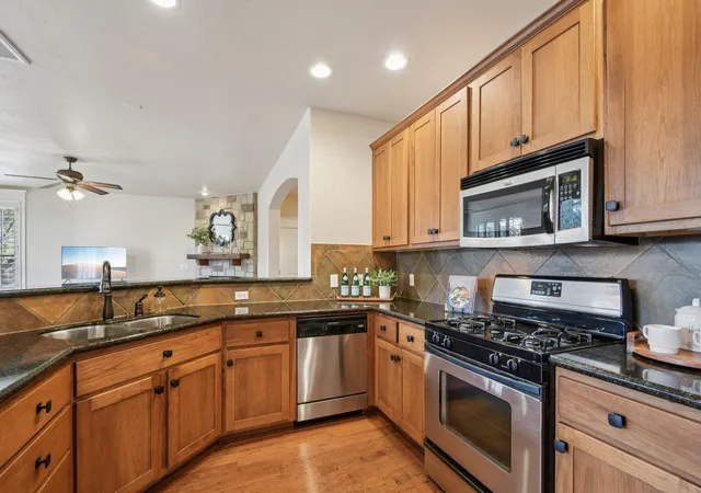 5th image of 6921 Starboard Cv, Jonestown, TX 78645 | MLS# 6293958