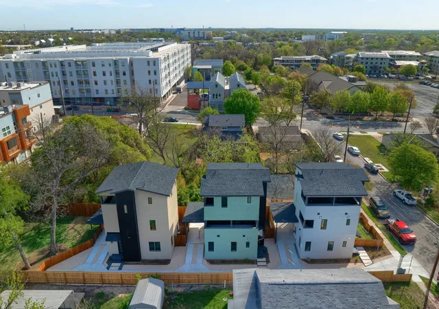 21st image of 2818 E 22nd St #2, Austin, TX 78722 | MLS# 9684980