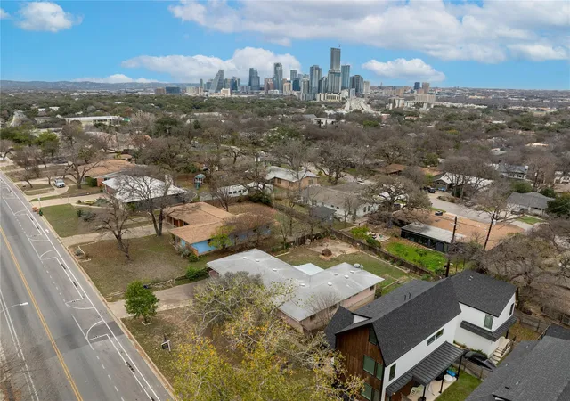 1st image of 1710 Woodland Ave, Austin, TX 78741 | MLS# 1107938
