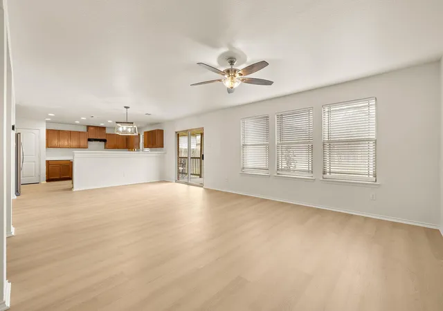 Photo 1 of Single family home for sale at 924 Oatmeal Dr, Pflugerville, TX 78660 | MLS# 2331805 | Listing updated on 2026-10-11