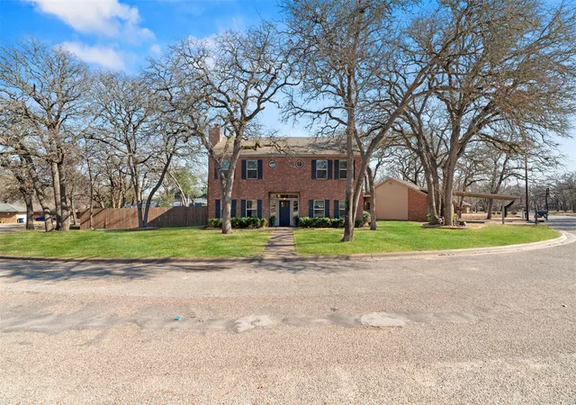 Homes for sale in Rockdale, TX | 712 Enfield Dr, Rockdale, TX 76567 | MLS# 8213668