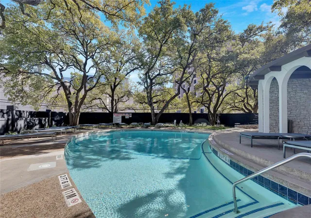 2nd image of 1801 Lavaca St, Austin, TX 78701