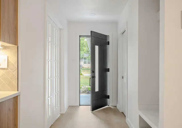 4th image of 5210 Gladstone Dr, Austin, TX 78723 | MLS# 4351316