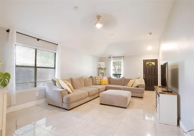 3rd image of 11609 Loweswater Ln, Austin, TX 78754 | MLS# 4128576