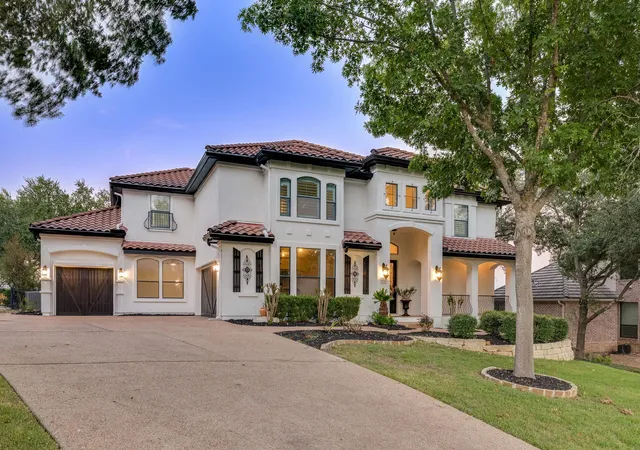 Photo 1 of Sale Pending at 11516 Eagles Glen Dr, Austin, TX 78732 | MLS# 2483176 | Listing updated on 2026-06-02