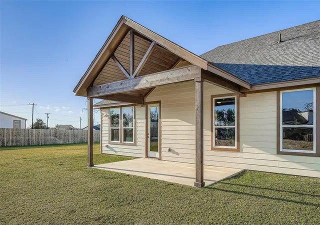 4th image of 222 Arosa Dr, Elgin, TX 78621 | MLS# 5175257