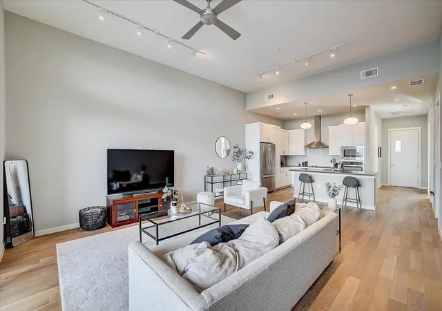 5th image of 5921 Hi Line Rd #1204, Austin, TX 78734 | MLS# 6596606
