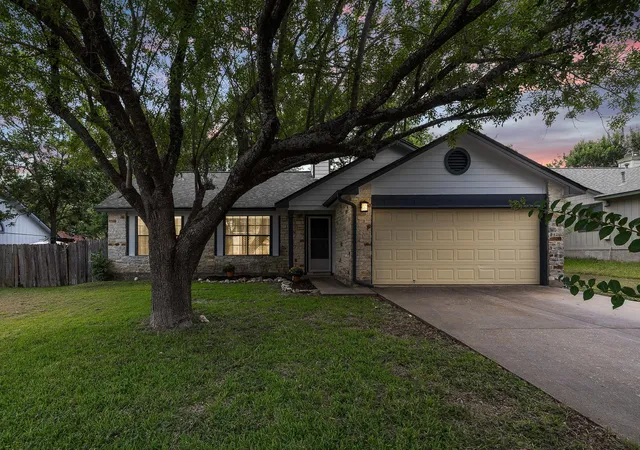 Photo 2 of Single family home for sale at 1705 Laurel Path, Round Rock, TX 78664 | MLS# 4041621 | Listing updated on 2026-09-09