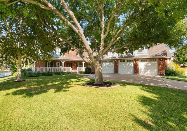 Photo 3 of Single family home for sale at 104 River Ranch Rd, Kingsland, TX 78639 | MLS# 6524933 | Listing updated on 2026-08-14