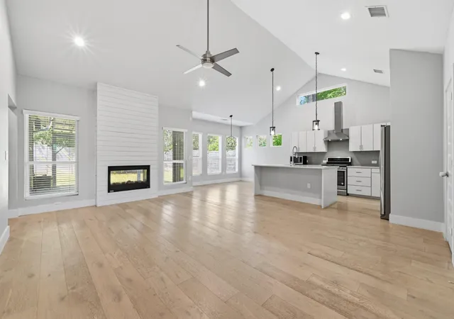 Photo 1 of Single family home for sale at 4207 Alexandria Dr, Austin, TX 78749 | MLS# 3181289 | Listing updated on 2026-09-28