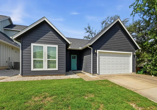 Photo 3 of Single family home for sale at 4207 Alexandria Dr, Austin, TX 78749 | MLS# 3181289 | Listing updated on 2026-09-28