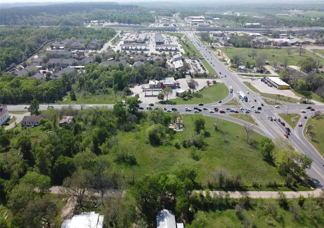 1st image of 1804 Chestnut St, Bastrop, TX 78602 | MLS# 3240597