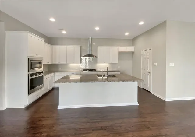 5th image of 22621 Fountaingrass Ln, Lago Vista, TX 78645 | MLS# 3689999