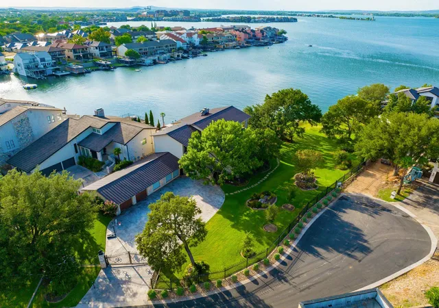 1st image of 106 Bunny Run Ln, Horseshoe Bay, TX 78657 | MLS# 9311236