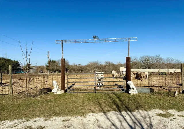 Photo 3 of Land for sale at 685 Fox Ln, Lockhart, TX 78644 | MLS# 5228286 | Listing updated on 2026-08-29