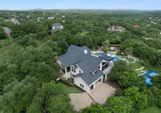 36th image of 3304 Barton Creek Blvd, Austin, TX 78735 | MLS# 5387547