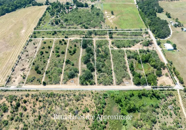 3rd image of 1665 Witter Rd, Lockhart, TX 78644 | MLS# 1487537