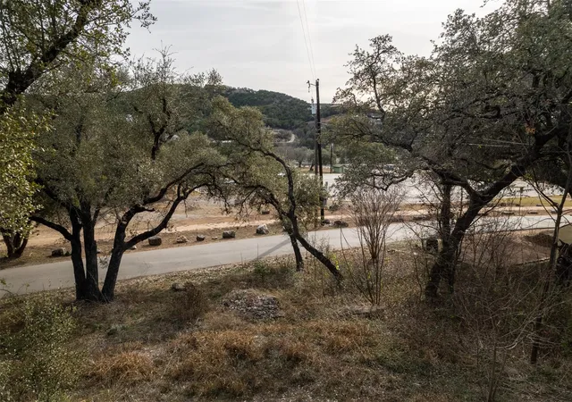 5th image of 18110 Park Dr, Jonestown, TX 78645 | MLS# 2673340