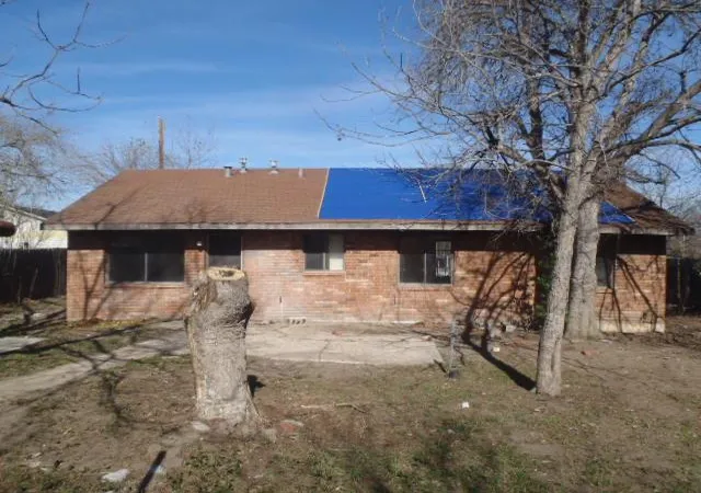 Photo 4 of Sale Pending at 652 Fir Ln, Lockhart, TX 78644 | MLS# 5694445 | Listing updated on 2026-09-13