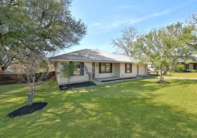 2nd image of 5604 Chadwyck Dr, Austin, TX 78723 | MLS# 4658640