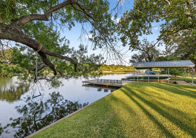 2nd image of 710 Sandy Harbor Dr, Horseshoe Bay, TX 78657 | MLS# 8776535