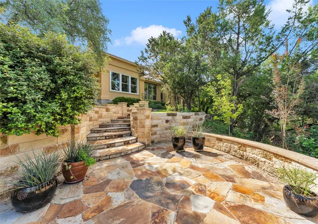 Photo 3 of Sale Pending at 413 Rock House Dr, Liberty Hill, TX 78642 | MLS# 1700493 | Listing updated on 2026-08-24
