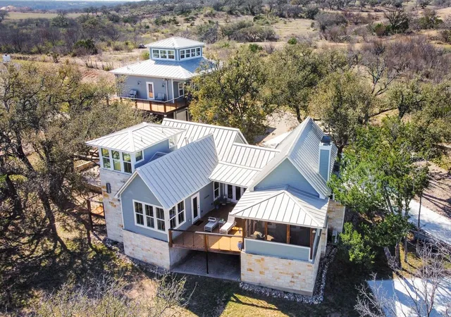 2nd image of 348 Chimney Cove Dr, Marble Falls, TX 78654 | MLS# 1808124