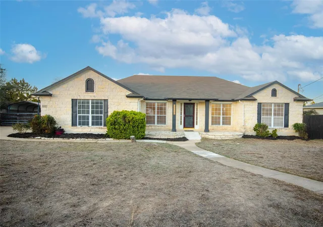 Photo 1 of Sale Pending at 20710 High Dr, Lago Vista, TX 78645 | MLS# 2833559 | Listing updated on 2026-09-24