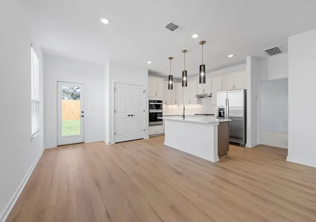 Photo 4 of Single family home for sale at 125 Adlai Ave, Georgetown, TX 78633 | MLS# 4090064 | Listing updated on 2026-09-02