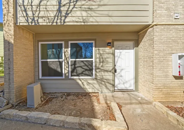 Photo 1 of Condo for sale at 2124 Burton Dr #125, Austin, TX 78741 | MLS# 6749819 | Listing updated on 2026-09-23