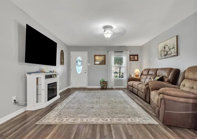 Photo 2 of Single family home for sale at 100 Wincliff Cv #13D, Jarrell, TX 76537 | MLS# 8073286 | Listing updated on 2026-10-06