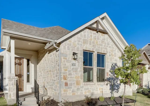 Homes for sale in Buda, TX | 424 Burlington Dr, Buda, TX 78610 | MLS# 8092094