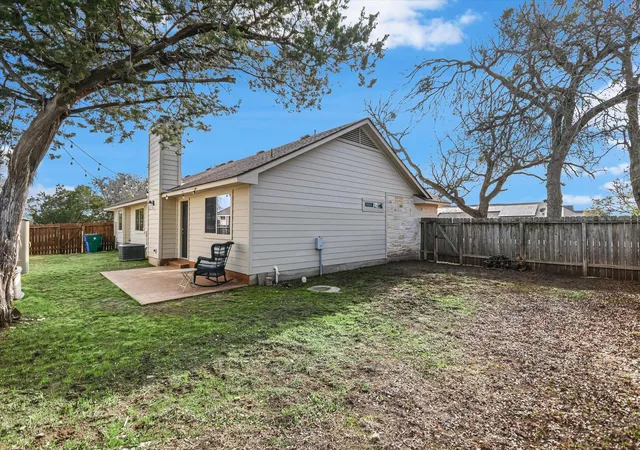 31st image of 18516 Champions Cir, Lago Vista, TX 78645 | MLS# 6721559