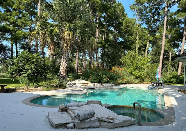 Photo 1 of Single family home for sale at 110 Pine Ct, Bastrop, TX 78602 | MLS# 4096141 | Listing updated on 2026-10-29