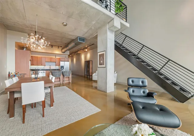 3rd image of 800 W 5Th St #1104, Austin, TX 78703 | MLS# 9432101