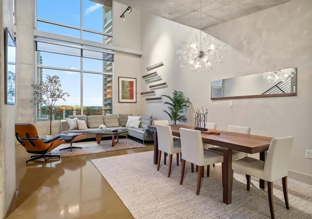4th image of 800 W 5Th St #1104, Austin, TX 78703 | MLS# 9432101