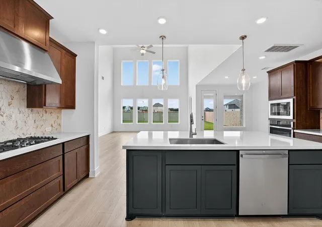 4th image of 201 Las Posas Dr, Liberty Hill, TX 78642 | MLS# 4173025