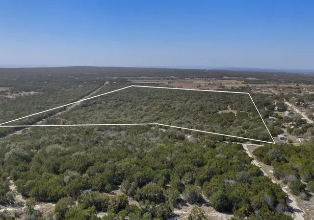 Photo 2 of House for sale at 401 Hilltop Dr, Burnet, TX 78611 | MLS# 5844943 | Listing updated on 2026-10-06
