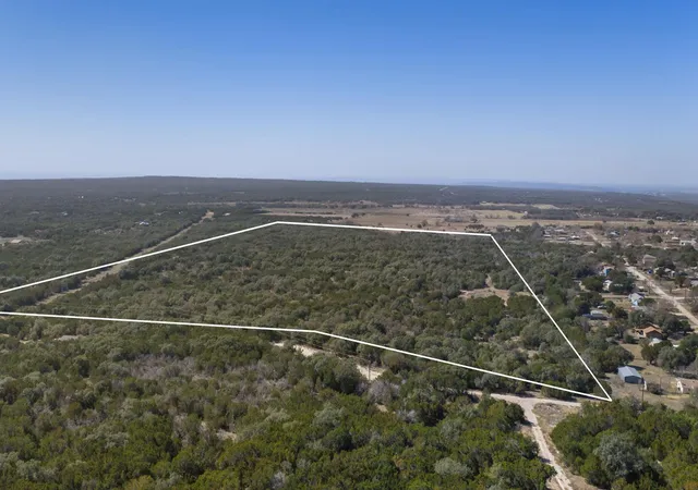 Photo 3 of House for sale at 401 Hilltop Dr, Burnet, TX 78611 | MLS# 5844943 | Listing updated on 2026-10-06