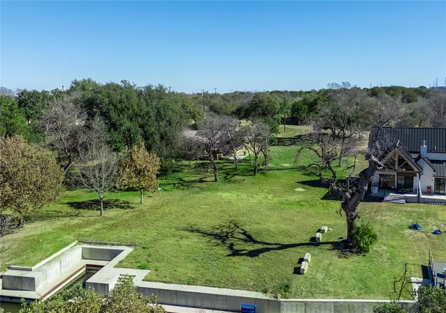 2nd image of 612 Pecan Creek, Horseshoe Bay, TX 78657 | MLS# 7579615